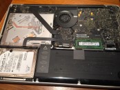 mac-book-pro-change-battery-case-open