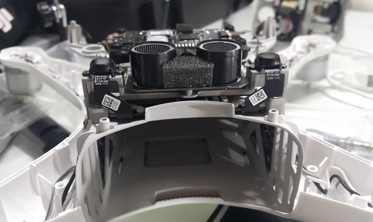 DJI-Phantom-4-fixing-inside-back-view